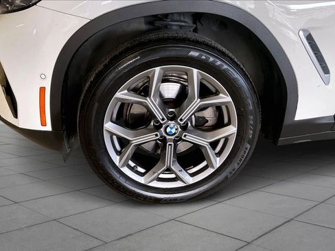 Certified 2024 BMW X4 xDrive30i w/ Premium Package image 10