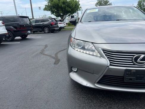 Used 2015 Lexus ES 350 w/ Luxury Package FWD image 18