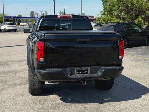 Used 2024 Chevrolet Colorado ZR2 w/ ZR2 Convenience Package III AWD/4WD image 3