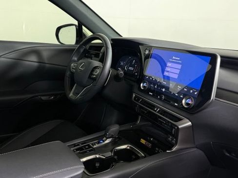 Used 2025 Lexus RX 350 FWD image 19