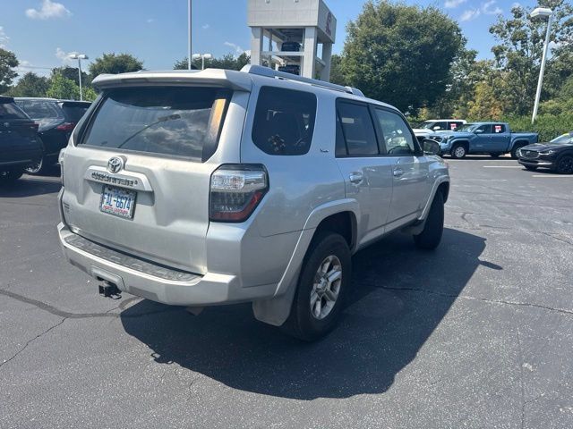 Used 2015 Toyota 4Runner SR5 AWD/4WD image 4