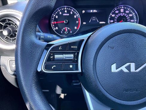 Used 2024 Kia Forte LXS w/ LXS Technology Package image 22