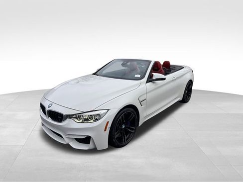 Used 2017 BMW M4 Convertible w/ Executive Package image 34