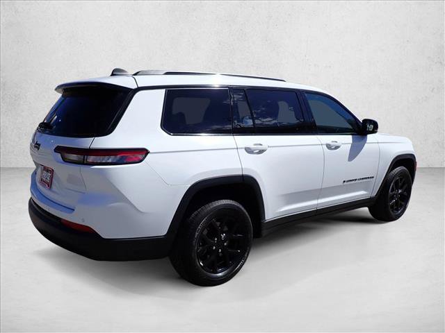 Used 2024 Jeep Grand Cherokee L Laredo AWD/4WD image 4