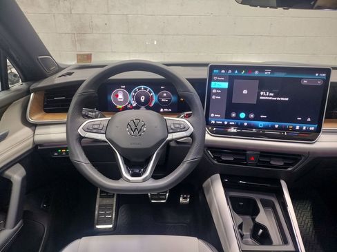 New 2026 Volkswagen Tiguan SEL R-Line image 36