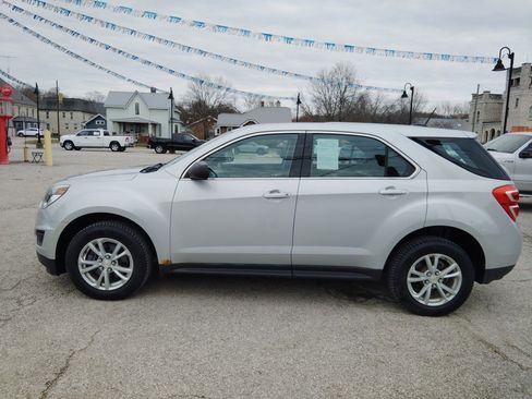 Used 2017 Chevrolet Equinox LS image 4