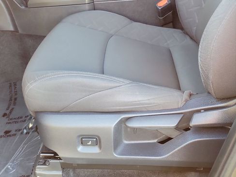 Used 2025 Toyota Tacoma SR5 image 13