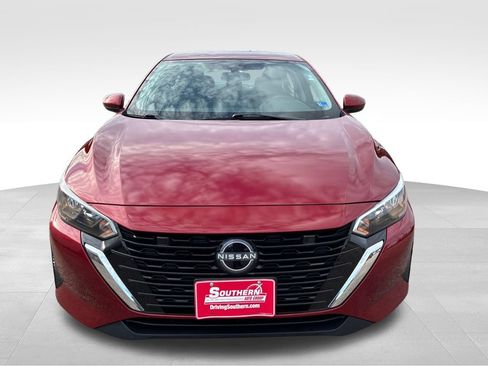 Used 2024 Nissan Sentra SV FWD image 9