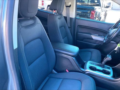 Used 2021 Chevrolet Colorado LT w/ LT Convenience Package image 7