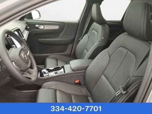 New 2025 Volvo XC40 B5 Plus w/ Protection Package Premier image 9