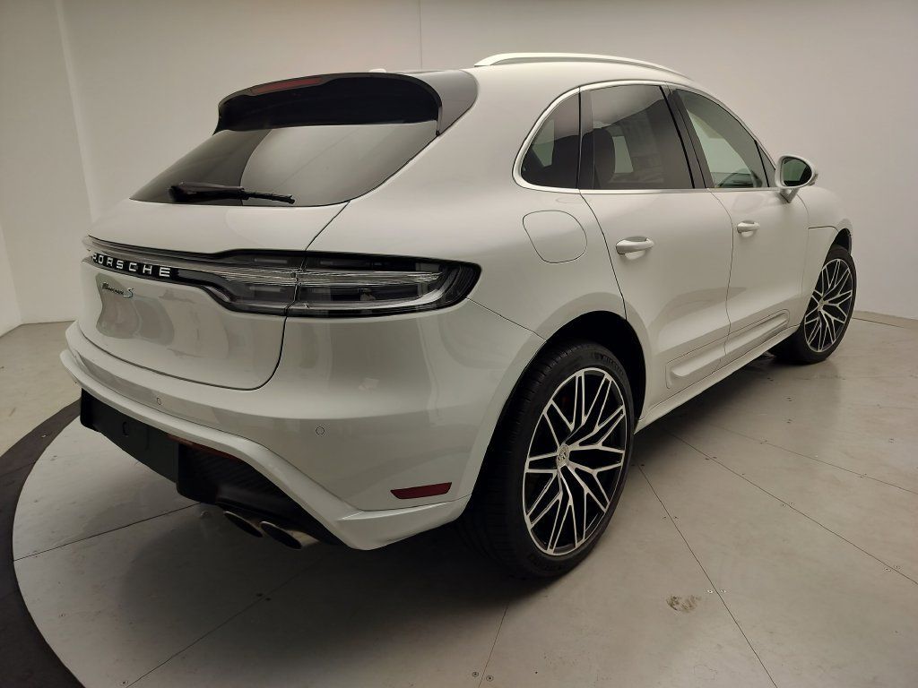 Certified 2024 Porsche Macan S w/ Premium Plus Package AWD/4WD image 24