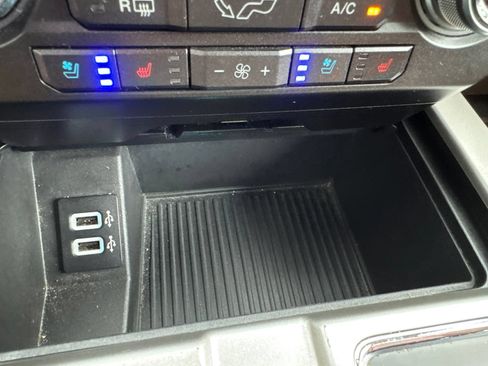 Used 2018 Ford F150 King Ranch w/ Equipment Group 601A Luxury AWD/4WD image 32