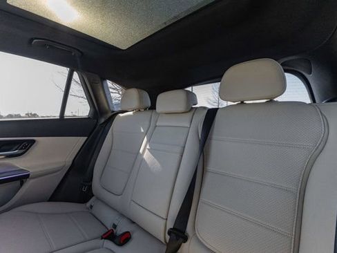 Used 2026 Mercedes-Benz GLC 300 4MATIC image 30