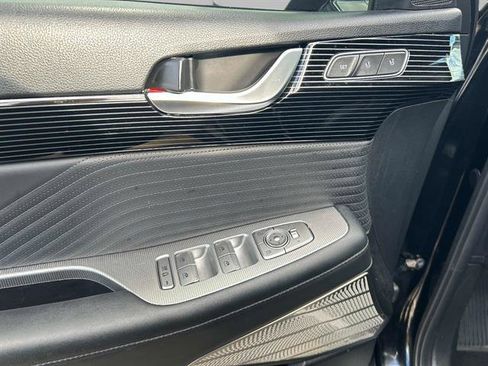 Used 2023 Hyundai Palisade Calligraphy image 20