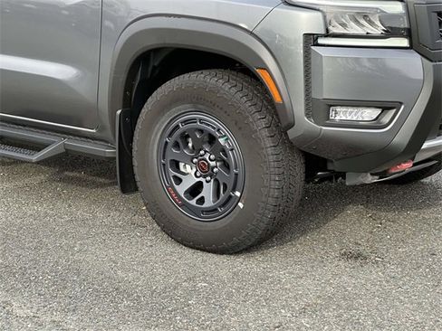 New 2026 Nissan Frontier PRO-4X w/ Pro-4x Convenience Package image 7