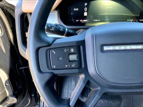 Used 2025 Land Rover Defender 110 X image 21