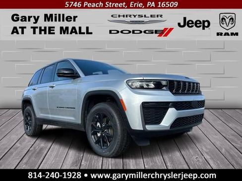 New 2026 Jeep Grand Cherokee Altitude image 1