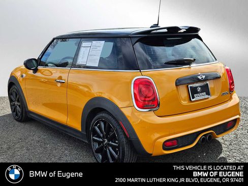 Used 2016 MINI Cooper S image 5