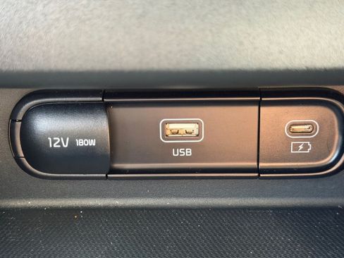 Certified 2024 Kia Seltos S FWD image 23