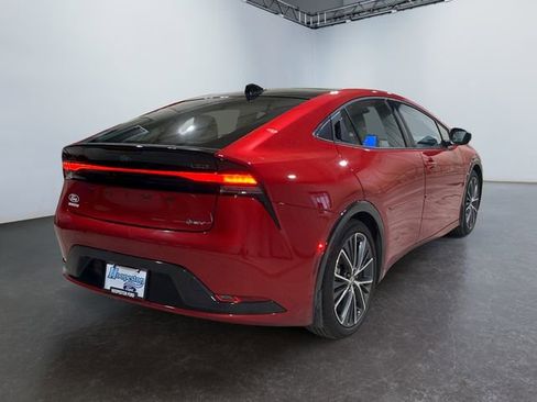 Used 2024 Toyota Prius Limited image 5