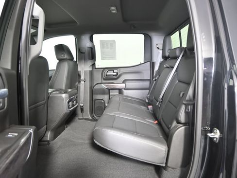 Used 2021 Chevrolet Silverado 1500 LTZ w/ Safety Package II AWD/4WD image 18