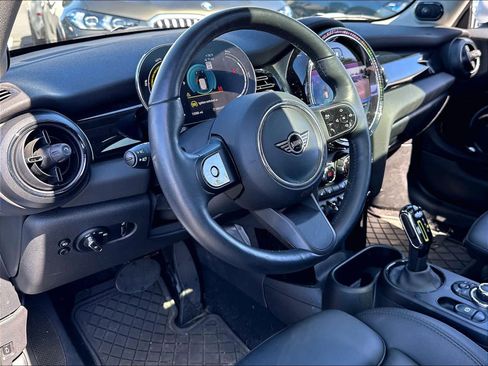 Used 2024 MINI Cooper SE FWD image 17