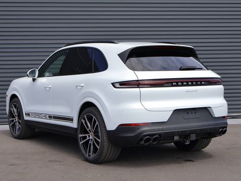 New 2026 Porsche Cayenne image 3