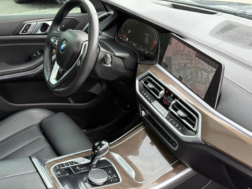 Used 2022 BMW X5 xDrive40i w/ Premium Package AWD/4WD image 10