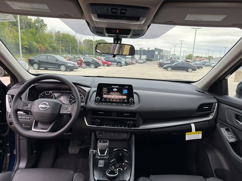 New 2026 Nissan Rogue SV w/ SV Premium Package image 28