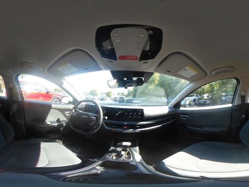 Used 2025 Kia K4 FWD image 33