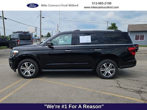 Used 2024 Ford Expedition Limited AWD/4WD image 2
