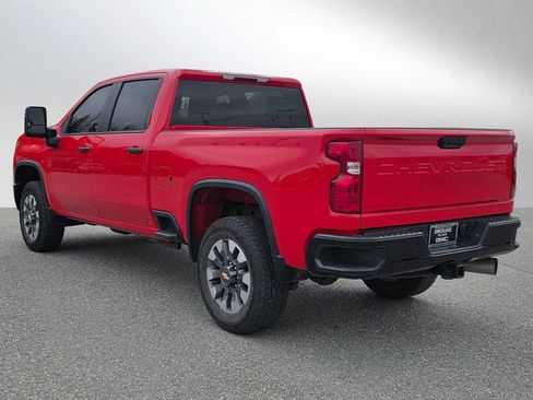 Used 2024 Chevrolet Silverado 2500 Custom w/ Custom Value Package AWD/4WD image 5