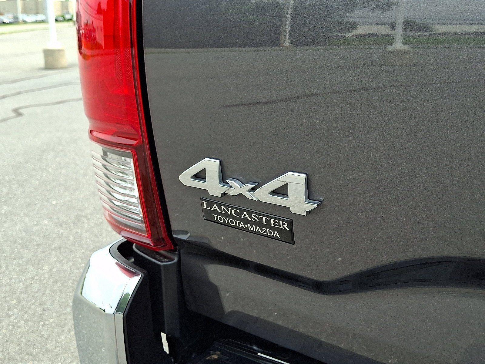 Certified 2023 Toyota Tacoma SR5 AWD/4WD image 29