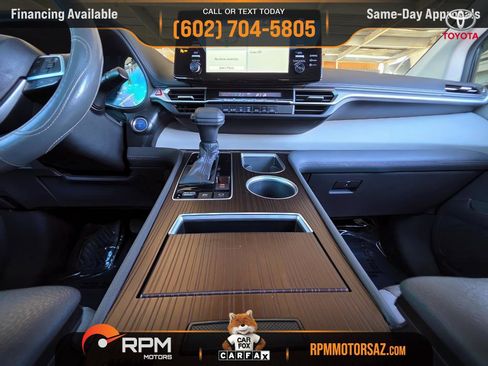 Used 2021 Toyota Sienna LE w/ LE Plus Package image 16