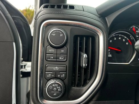 Used 2019 Chevrolet Silverado 1500 LT w/ All-Star Edition image 13