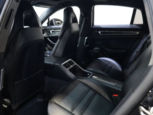 Used 2017 Porsche Panamera Turbo w/ Carbon Fiber Interior Package AWD/4WD image 38