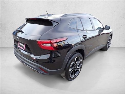 New 2026 Chevrolet Trax RS w/ Sunroof Package image 4