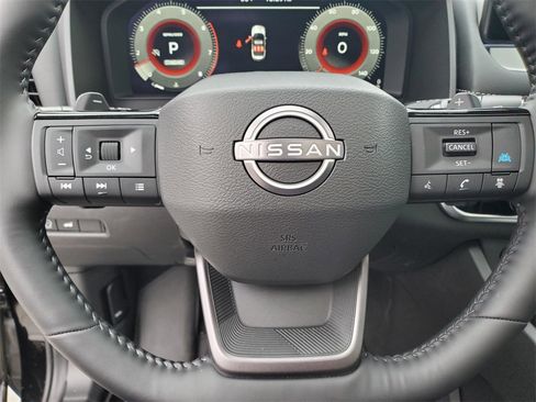 Certified 2025 Nissan Rogue SL w/ SL Premium Package image 22