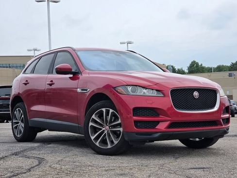 Used 2018 Jaguar F-PACE Premium AWD/4WD image 2