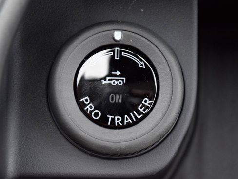 New 2026 Ford Expedition Active RWD image 16