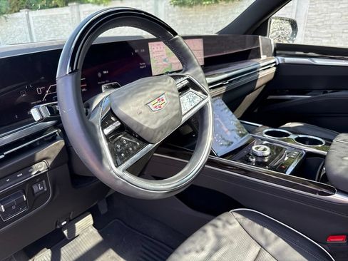 Used 2025 Cadillac Escalade Premium Luxury w/ Touring Package AWD/4WD image 8