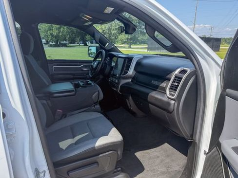 Used 2022 RAM 1500 Big Horn AWD/4WD image 13
