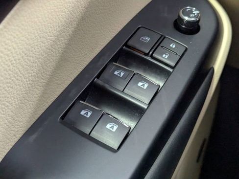 Used 2019 Toyota Highlander Limited Platinum image 20