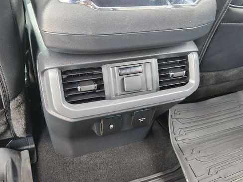 Used 2025 Ford F150 Lariat w/ Equipment Group 502A High AWD/4WD image 28