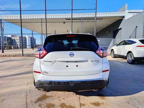 Used 2018 Nissan Murano Platinum image 4