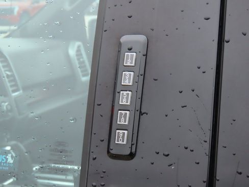 Used 2015 Ford F150 King Ranch w/ Equipment Group 601A Luxury image 17