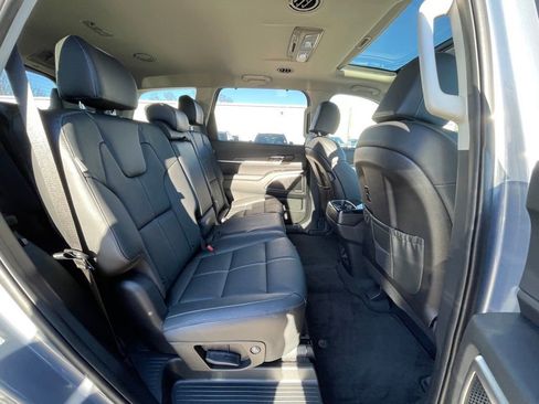Used 2025 Kia Telluride EX image 26
