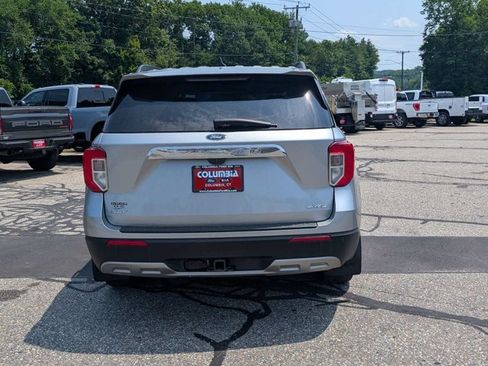 Certified 2023 Ford Explorer XLT w/ Equipment Group 202A AWD/4WD image 4