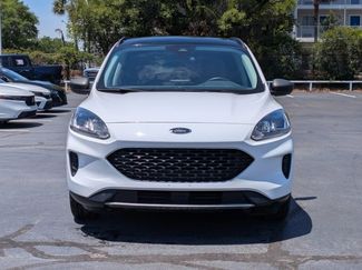 Used 2022 Ford Escape SE w/ Convenience Package FWD video 2