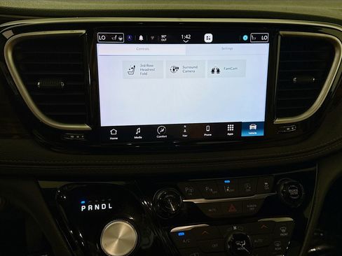 Used 2022 Chrysler Pacifica Pinnacle AWD/4WD image 18